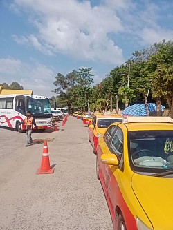 แท็กซี่บขสอุบล