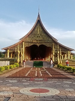 วัดภูพร้าวอำเภอสิรินธร